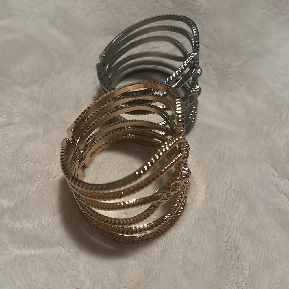 Bracelets - Picture 6 of 6
